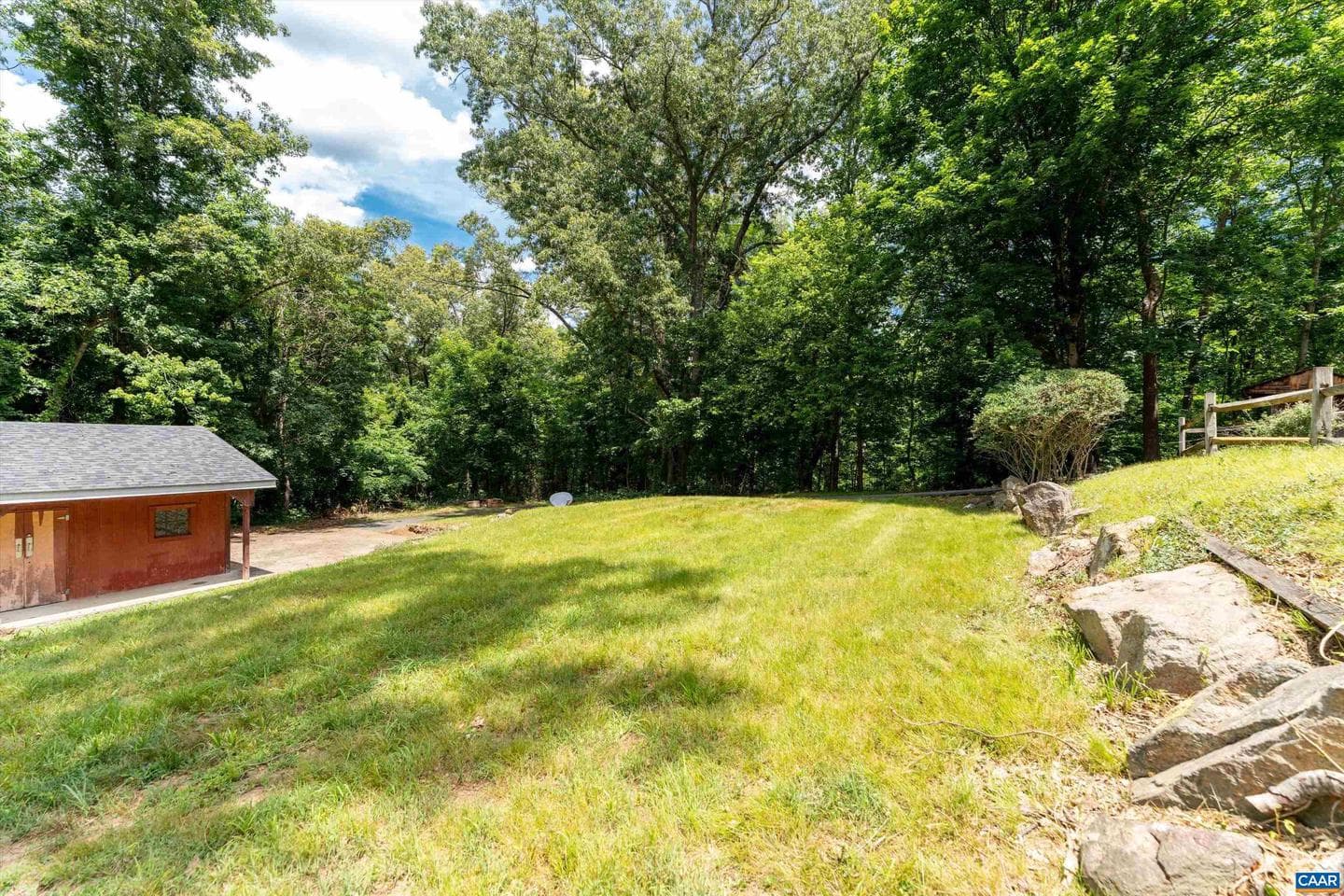 2140 Viburnum Ct photo 10