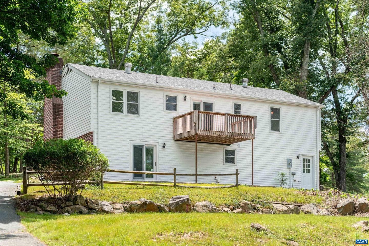 2140 Viburnum Ct photo 6
