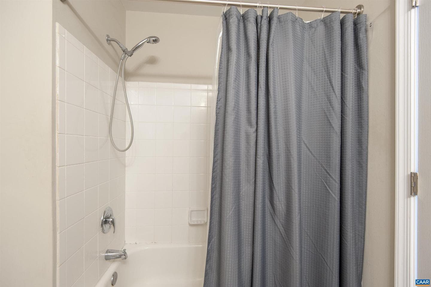 122 Yellowstone Dr #208 photo 28