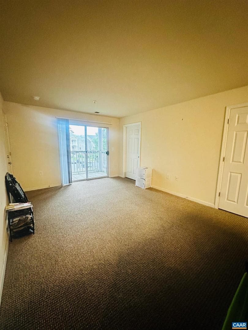 235 Yellowstone Dr #102 photo 3