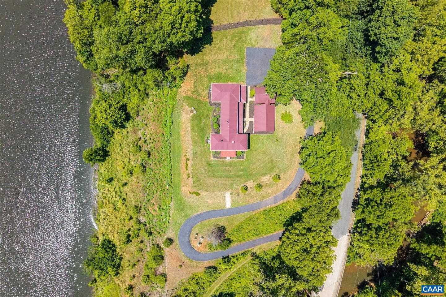 779 River Rd photo 11