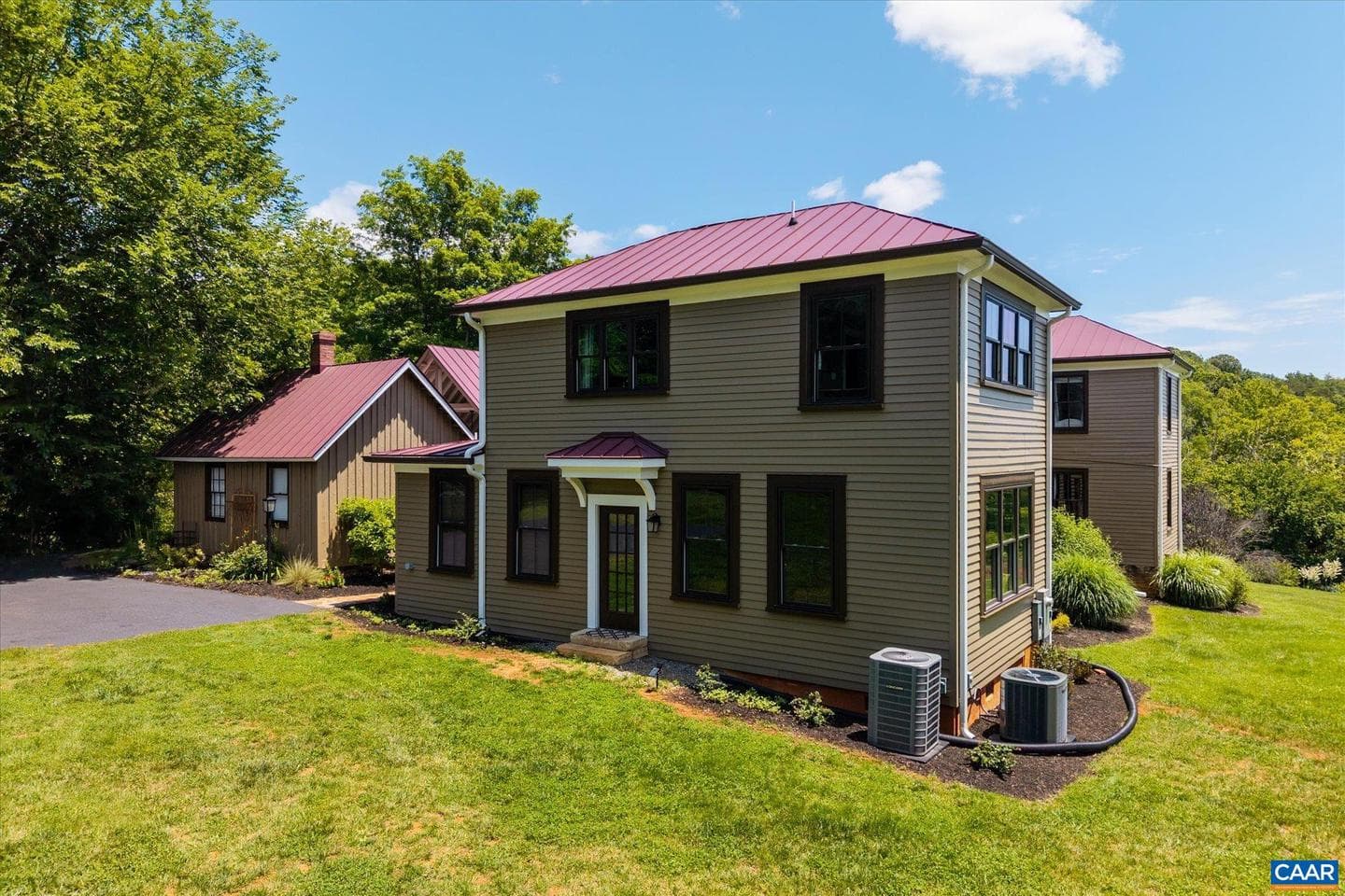 779 River Rd photo 9