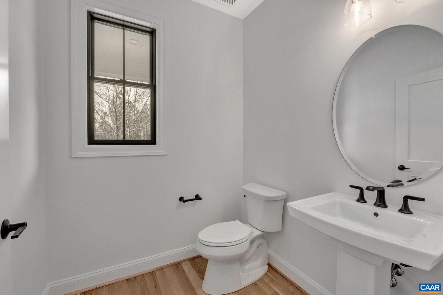 2534-4 Montgomery Ridge Rd photo 13