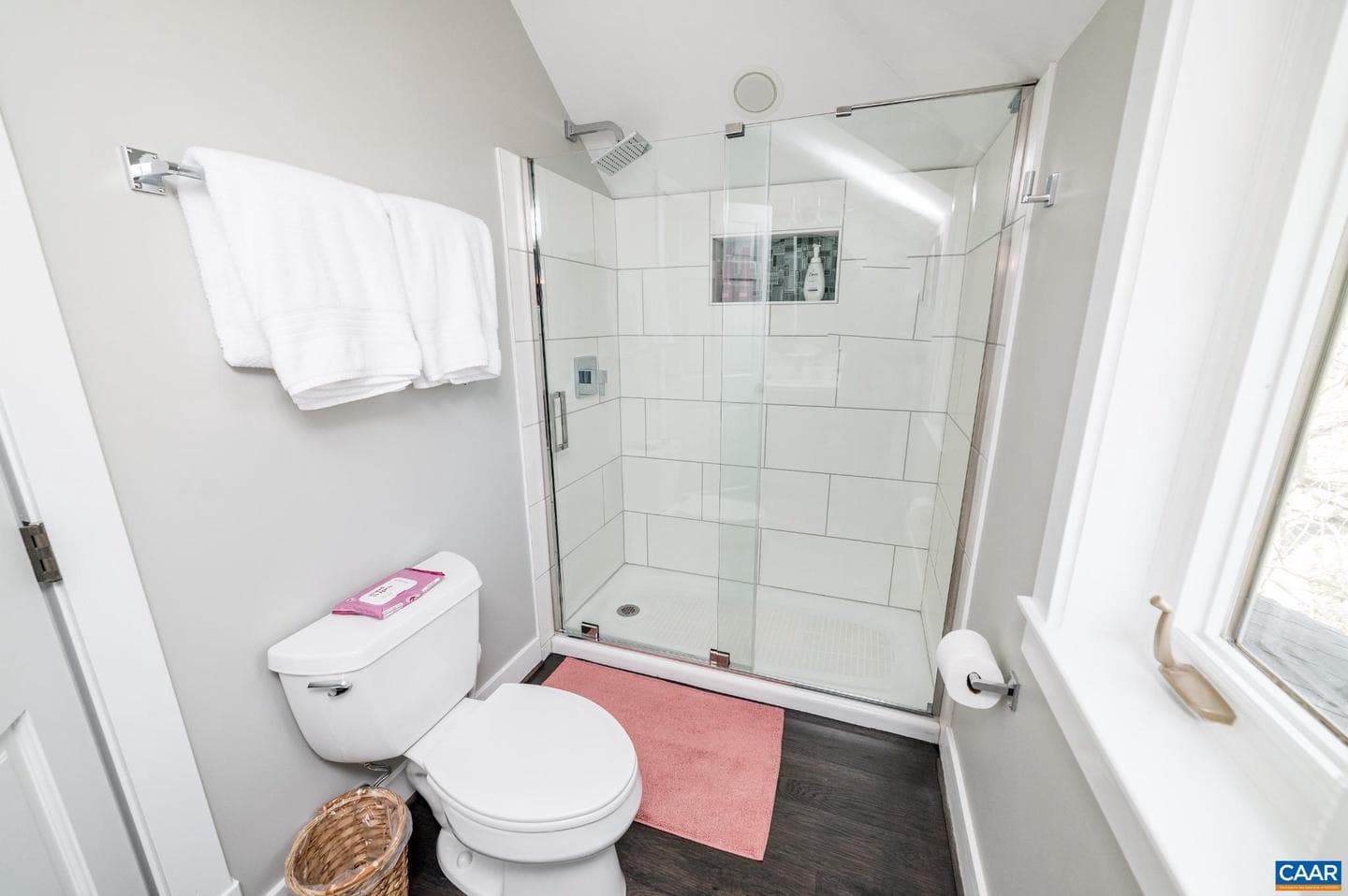 20 Knob Hill Pl photo 19