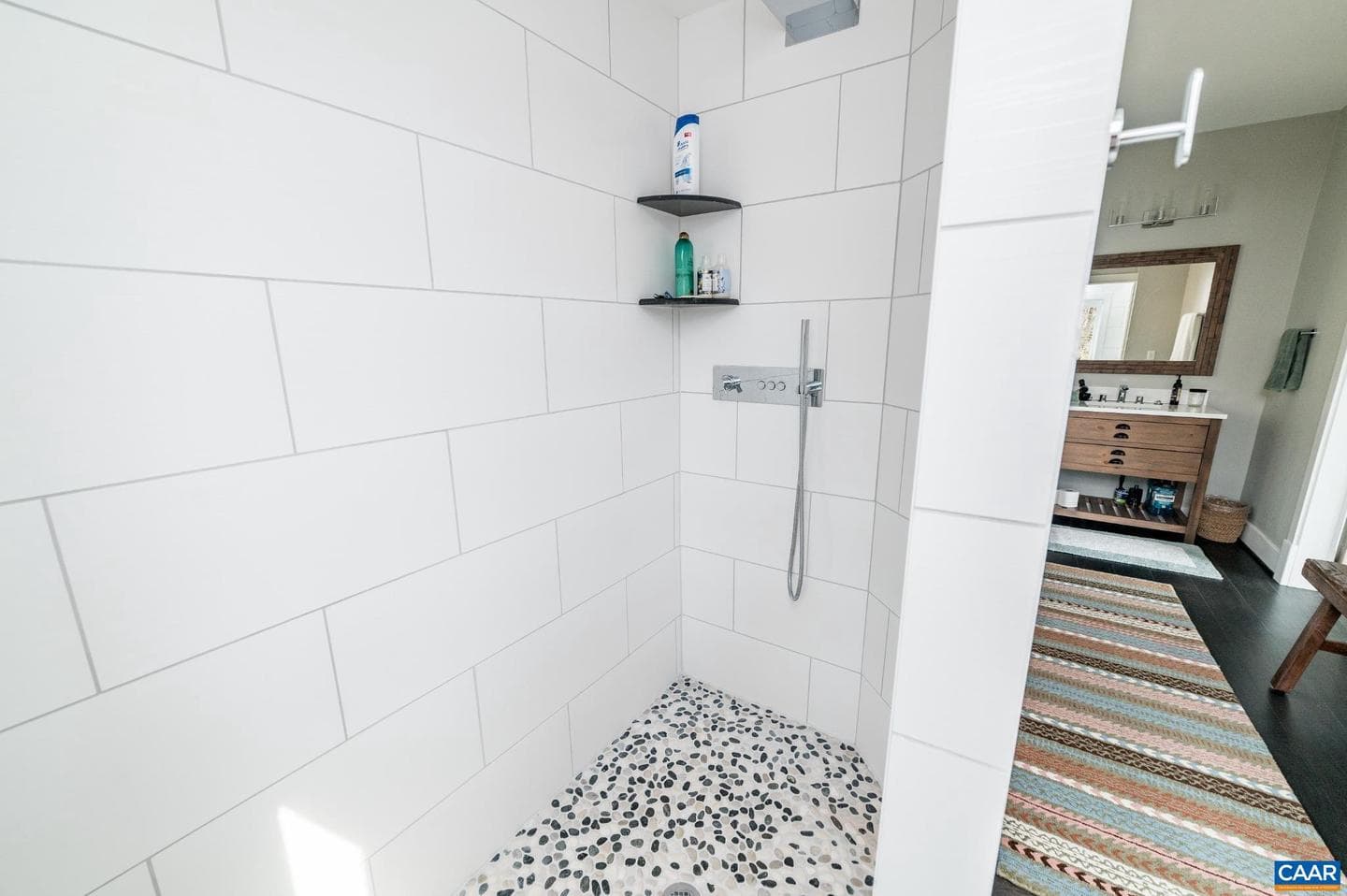 20 Knob Hill Pl photo 36