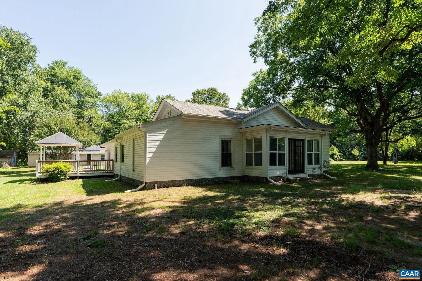 14043 Jefferson Hwy photo 32