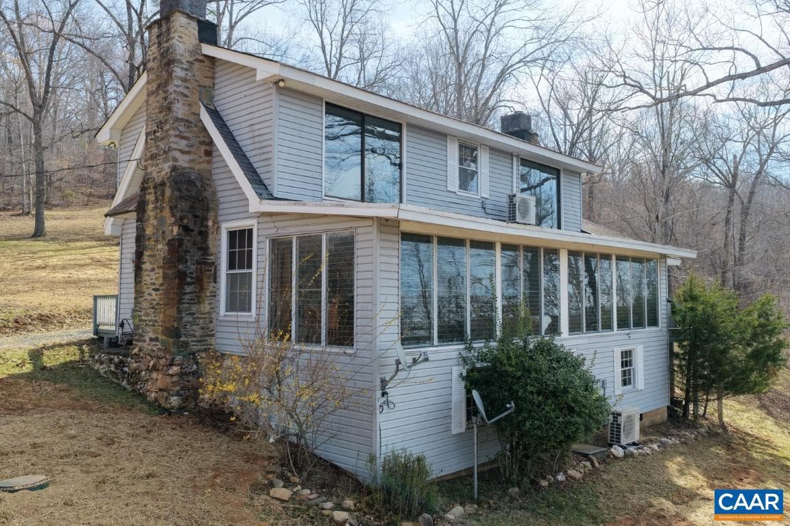 426 Burgess Rd photo 11