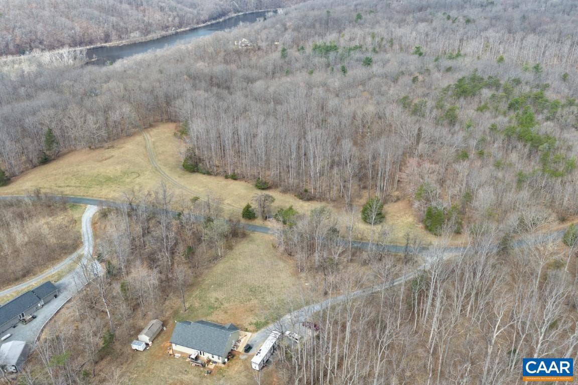 426 Burgess Rd photo 13