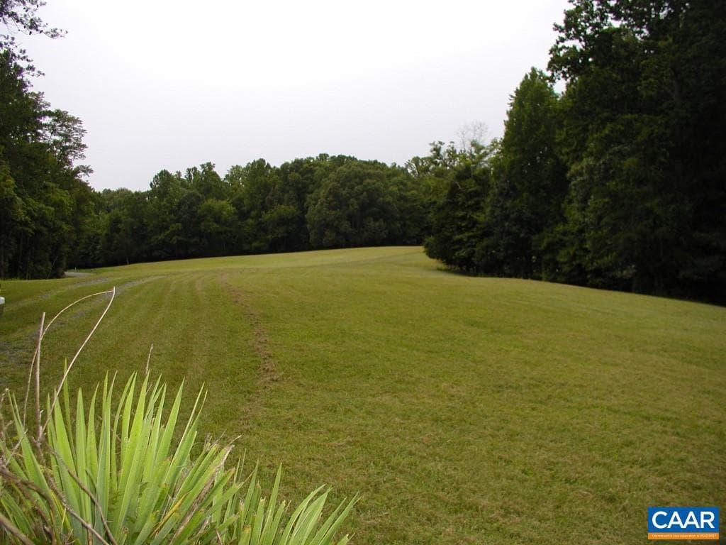 426 Burgess Rd photo 22