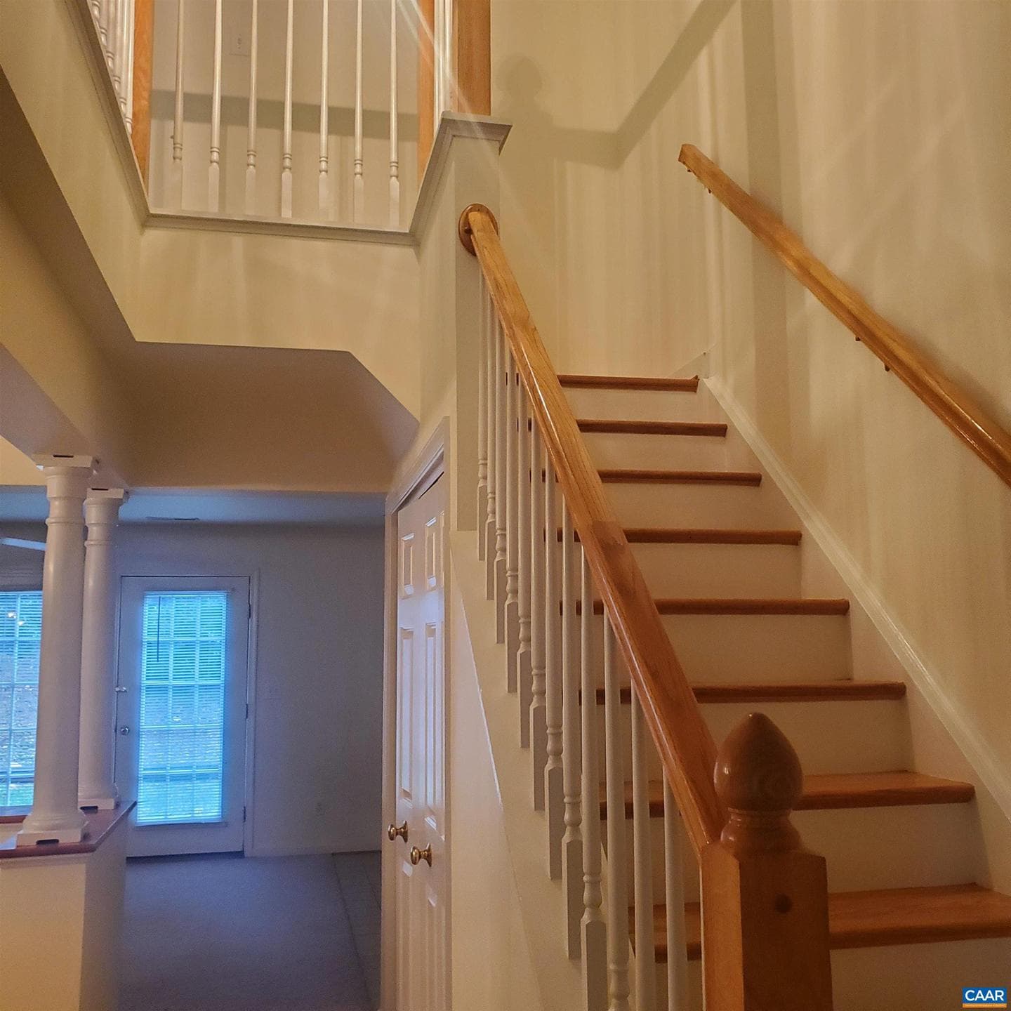 1408 Glenside Green photo 14