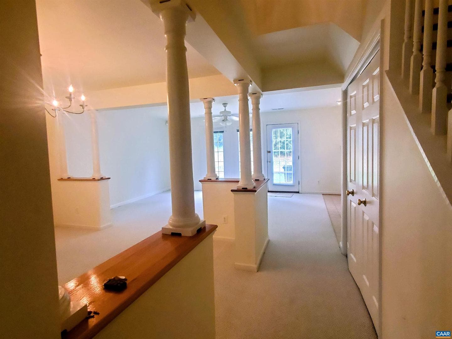 1408 Glenside Green photo 3