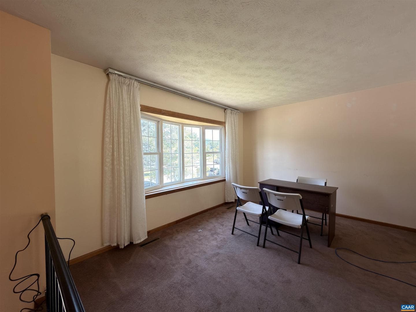 665 Gloria Pl photo 12