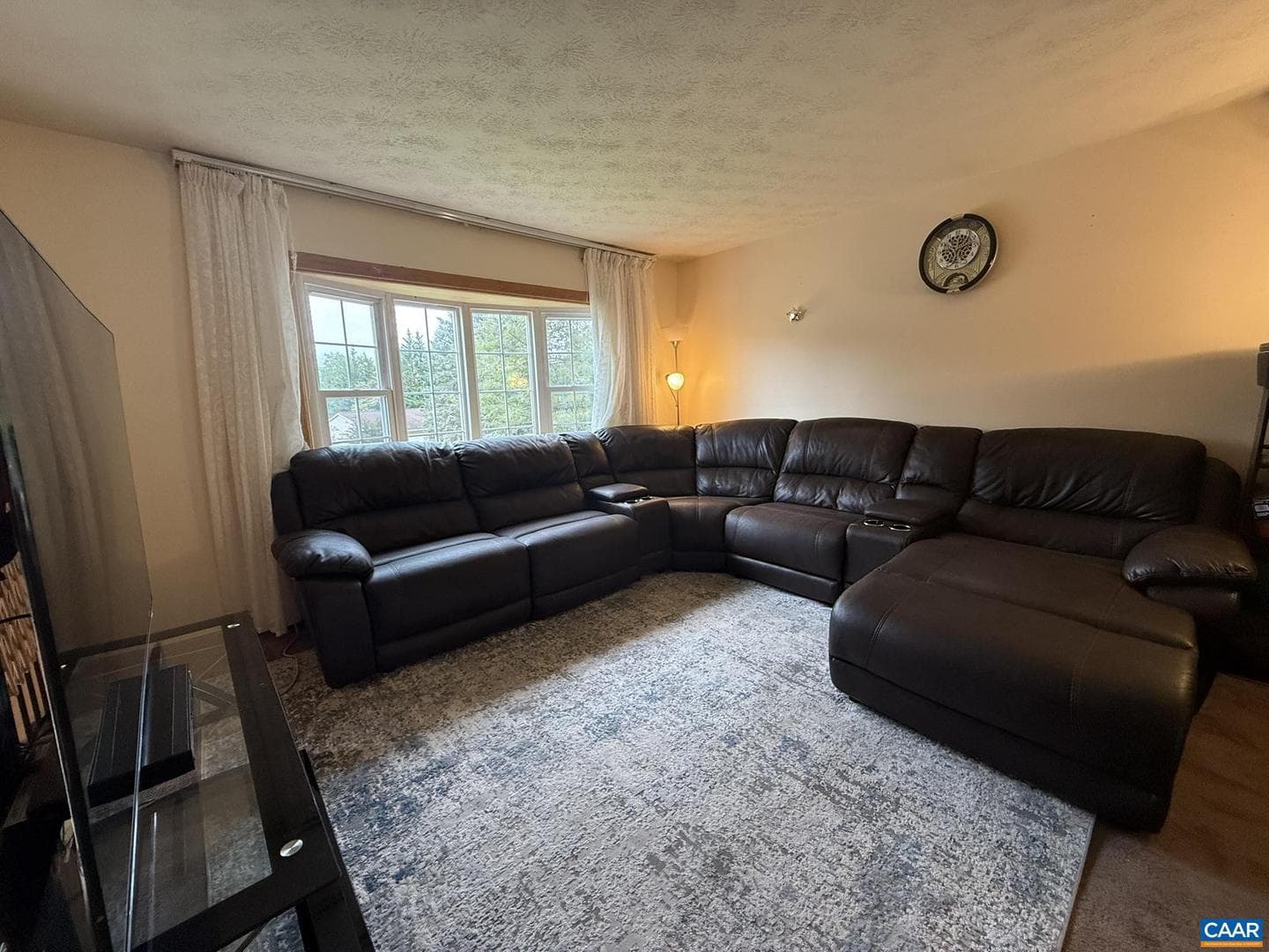 665 Gloria Pl photo 14