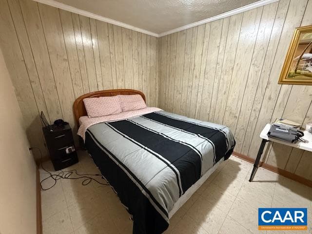 665 Gloria Pl photo 22