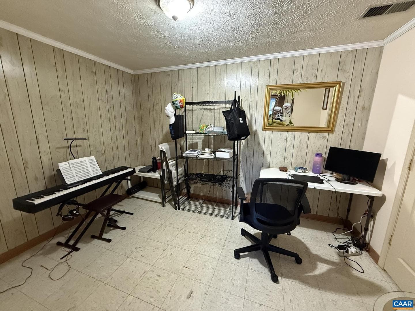665 Gloria Pl photo 23