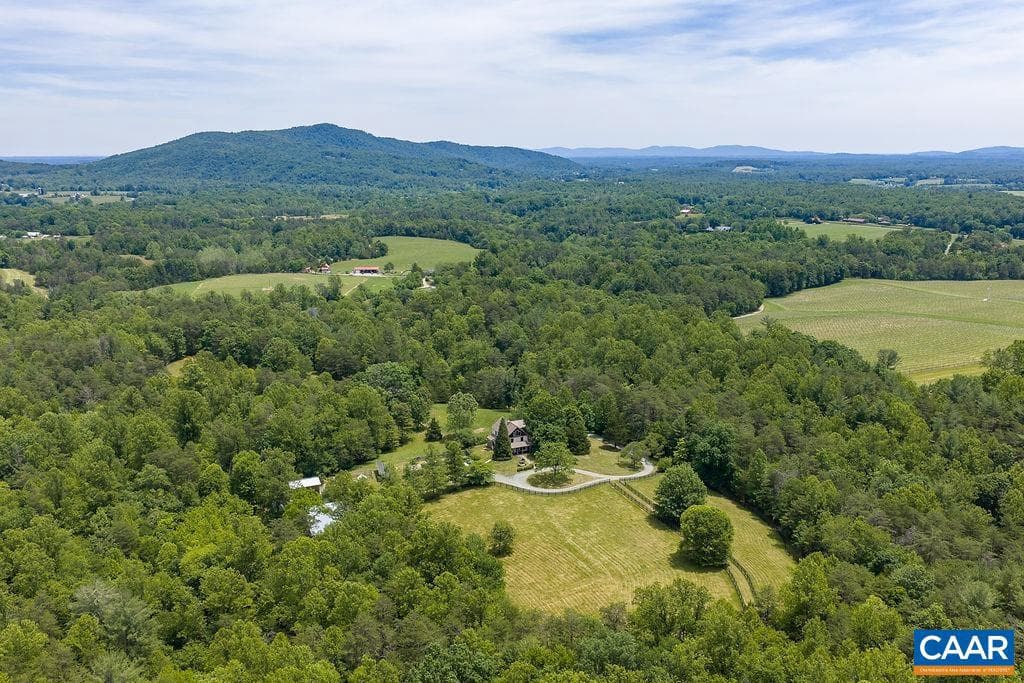 5362 Break Heart Rd photo 6