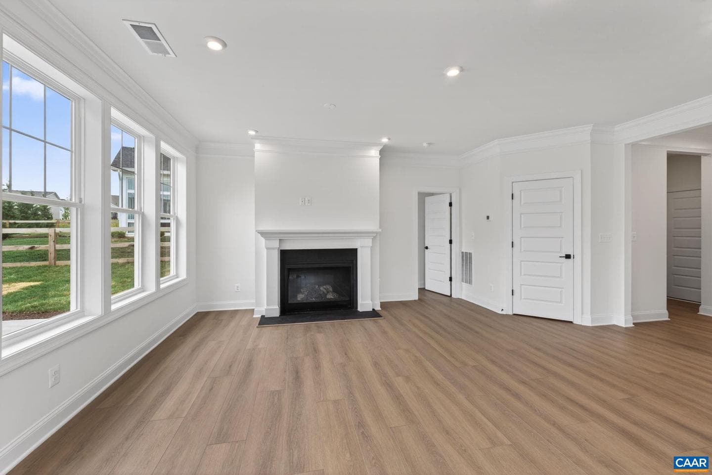 34e Ashlin Cove photo 12