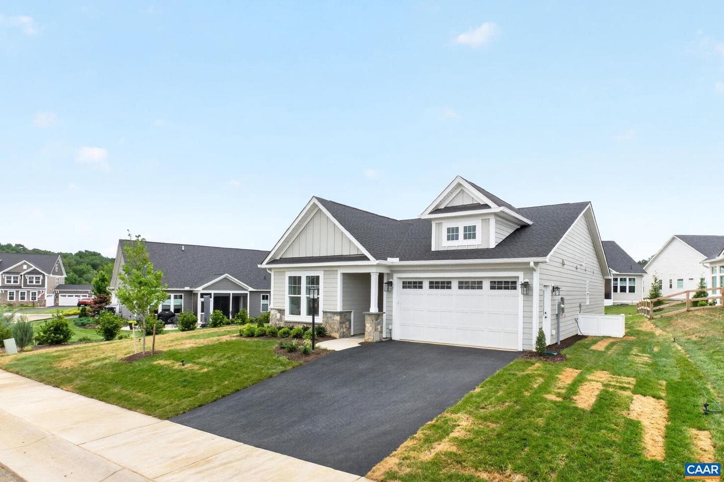 34e Ashlin Cove photo 3