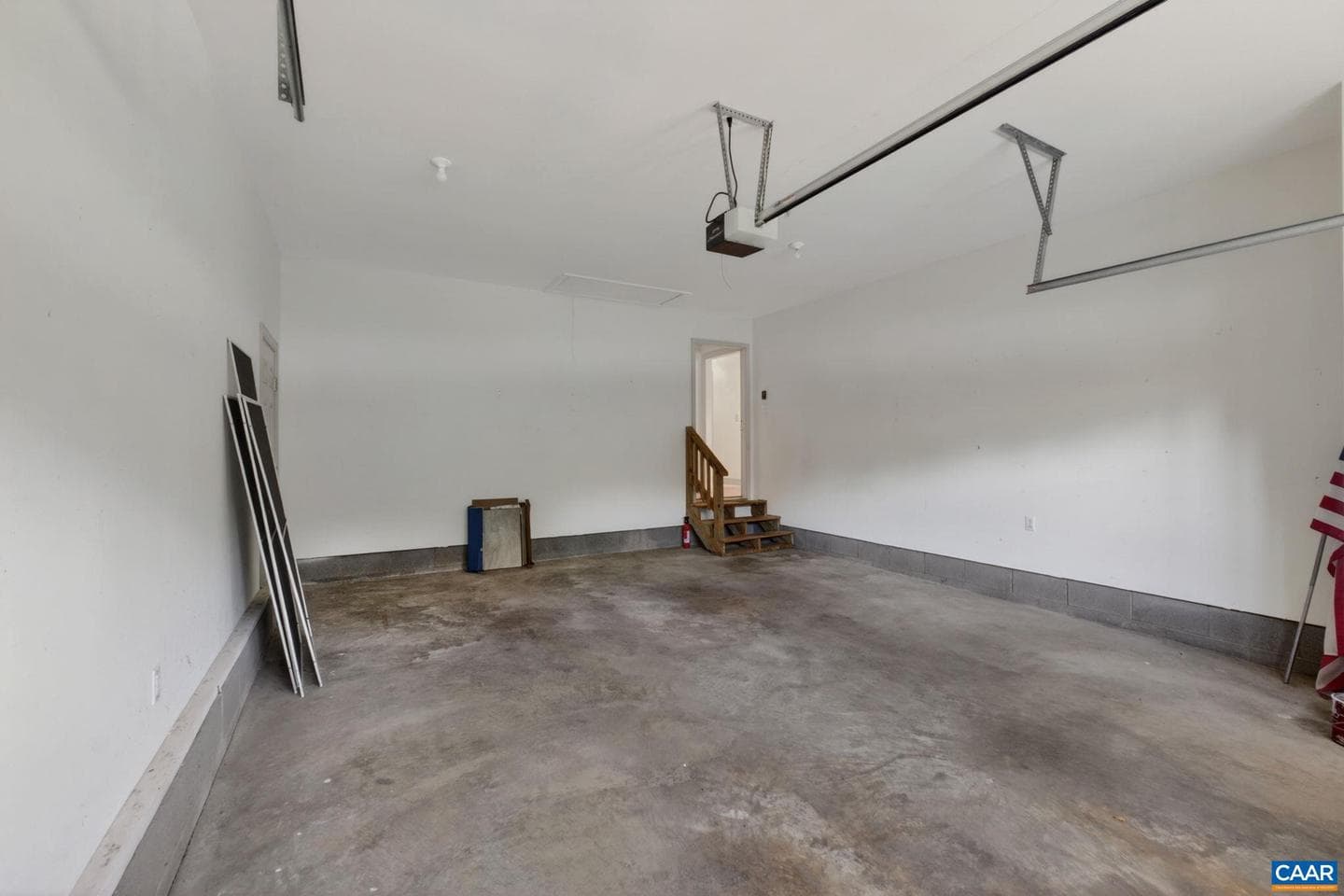 1064 Wintergreen Ln photo 30