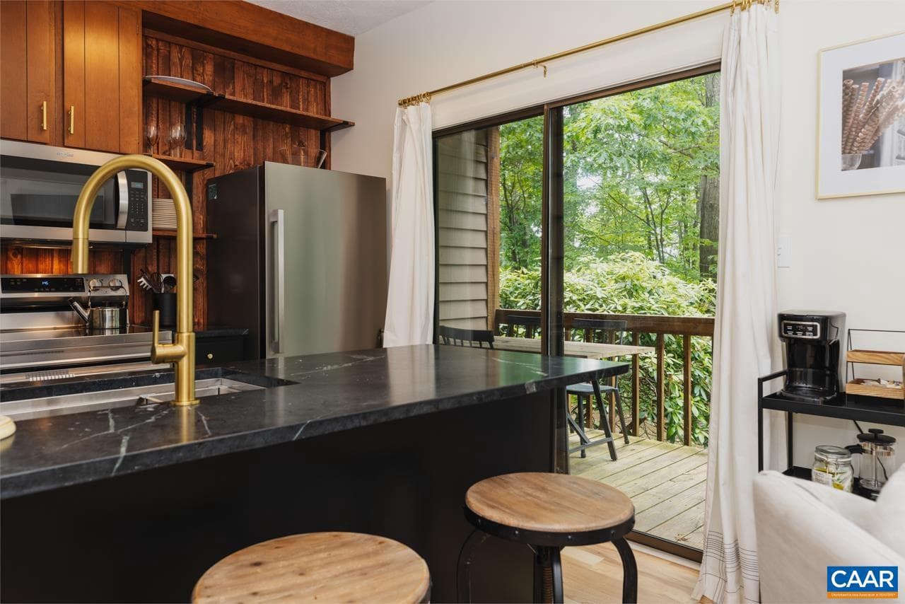 792 Laurelwood Condos, Wintergreen Resort
