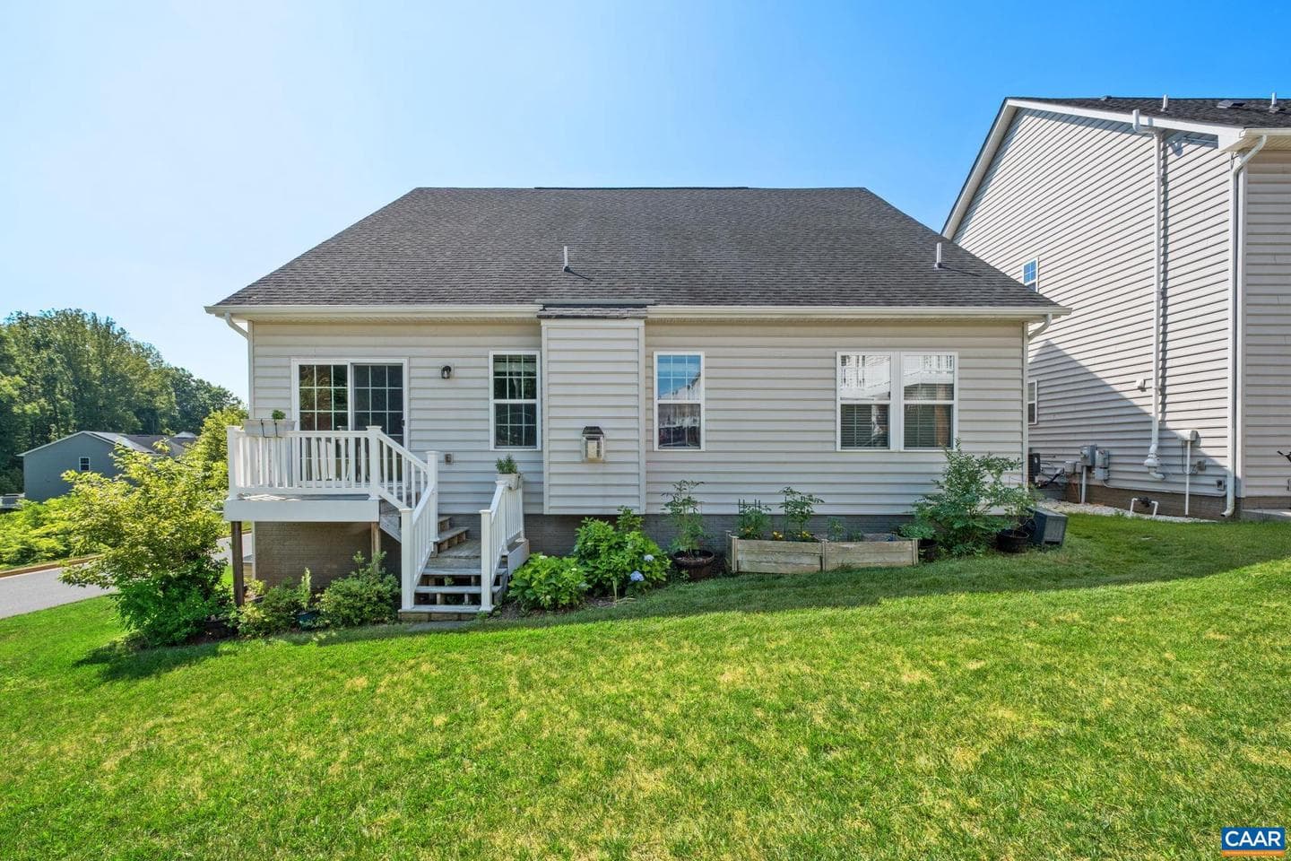 3013 Sun Valley Dr photo 3