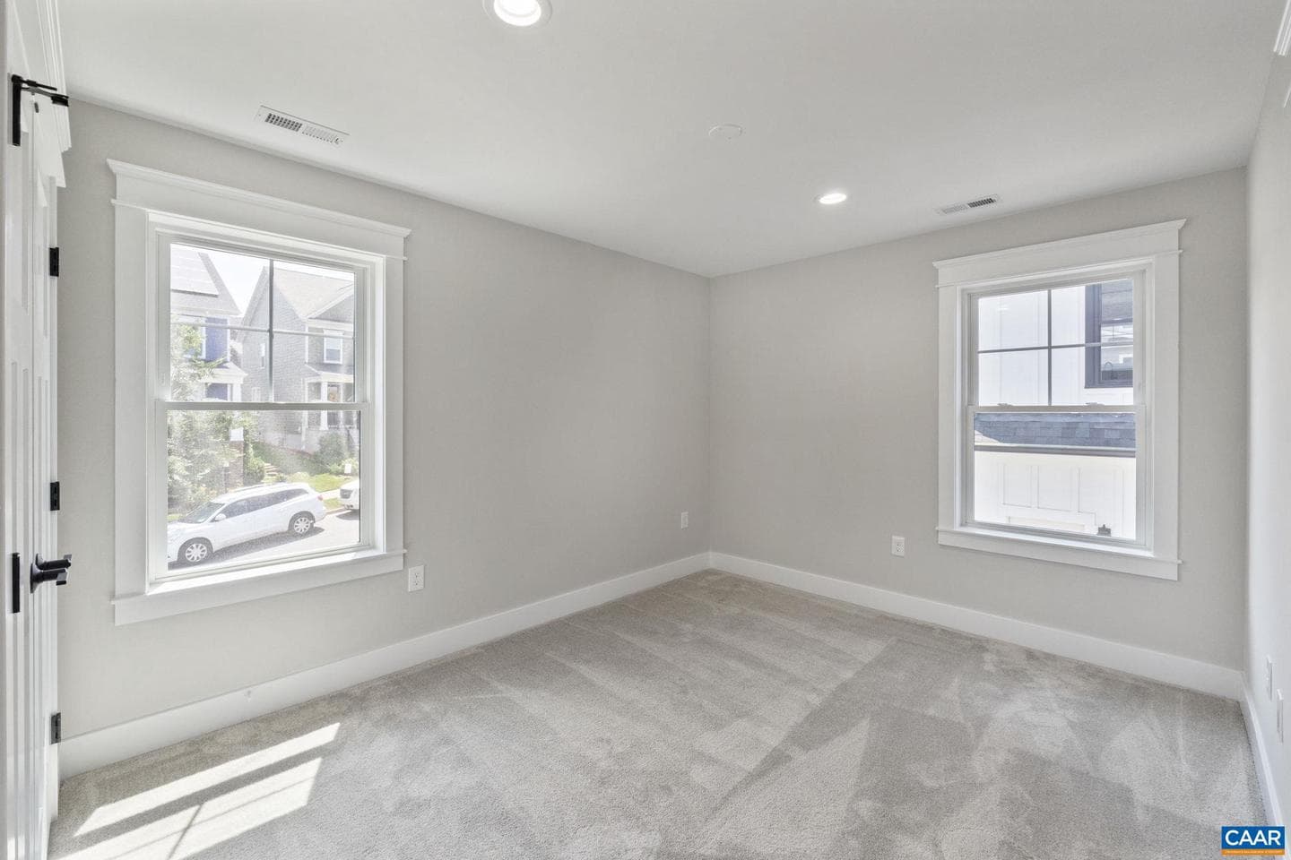 1603 Griffen Grove photo 39