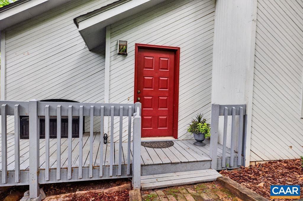 25 Hickorynut Rd photo 5
