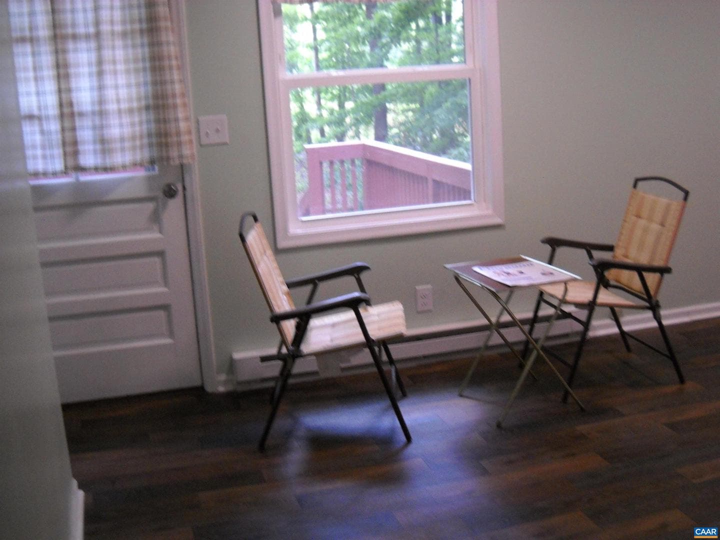 548 East River Rd photo 4