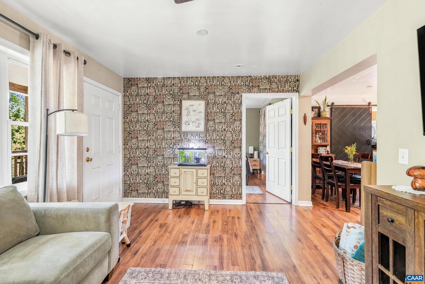 60 Jefferson Ln photo 18