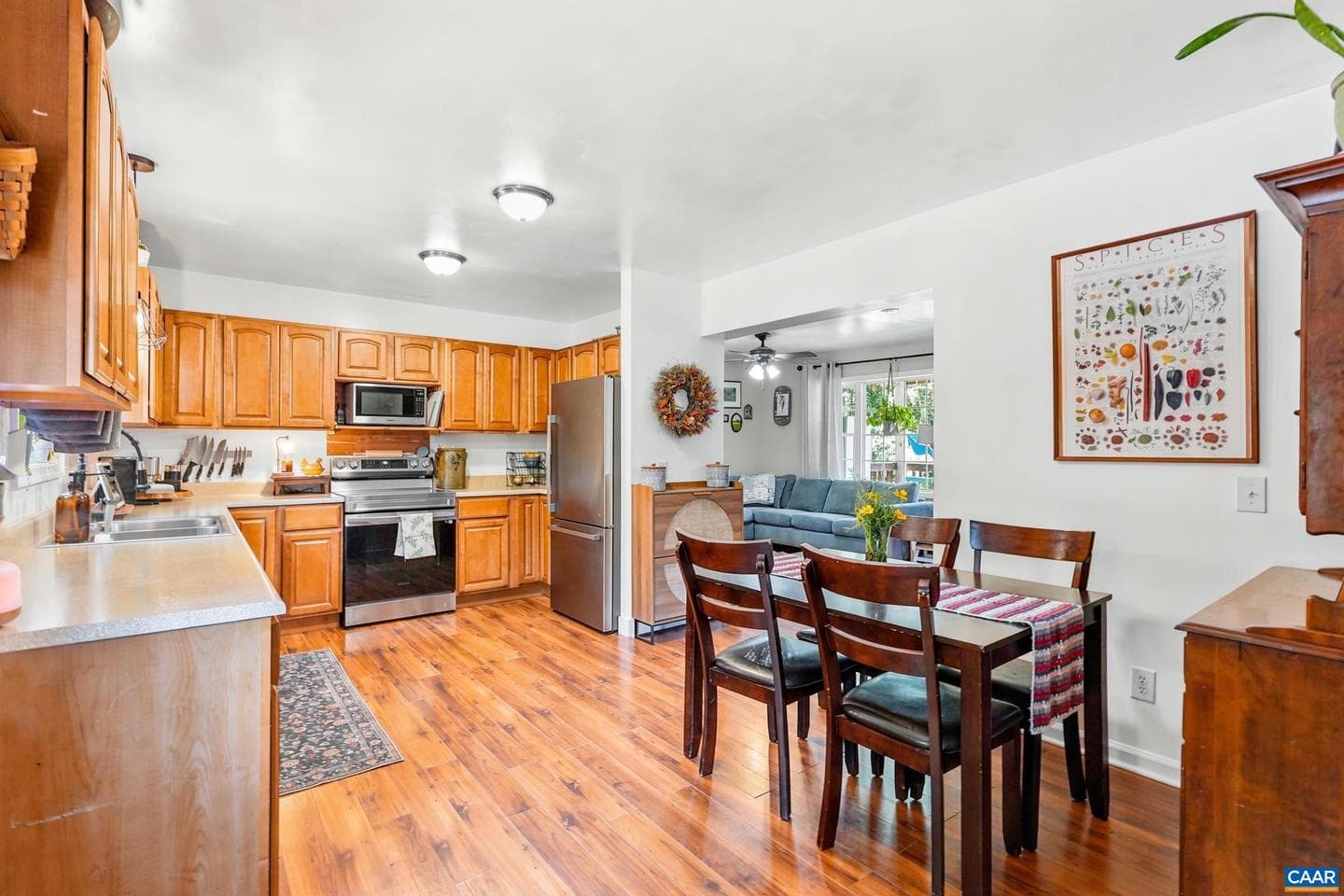 60 Jefferson Ln photo 5