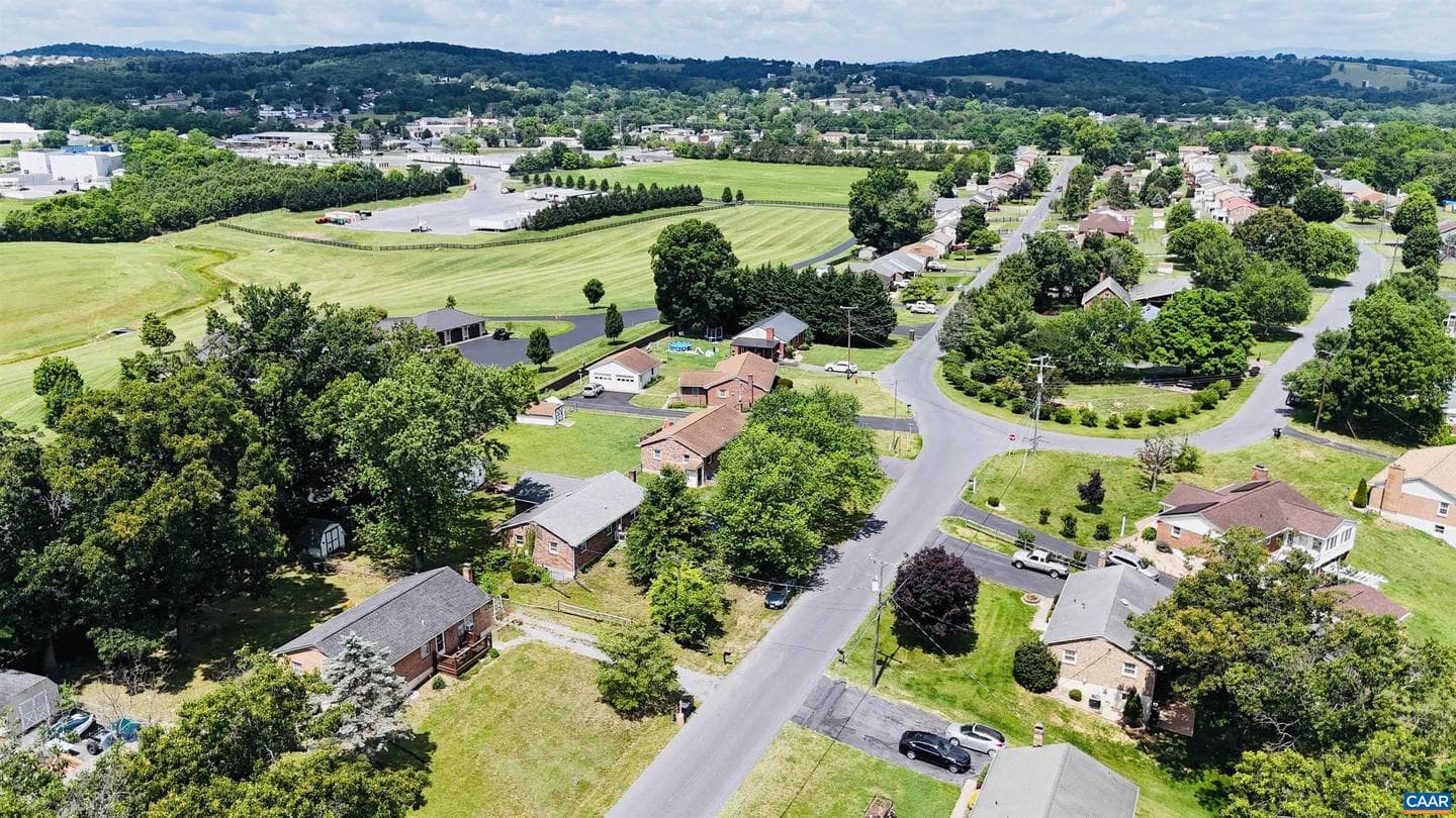 17 Ken View Ave, Verona