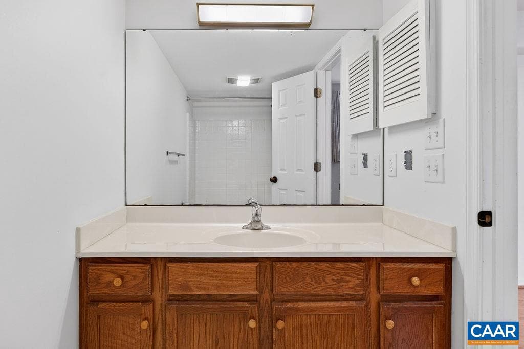 2074 Stone Ridge Condos photo 23