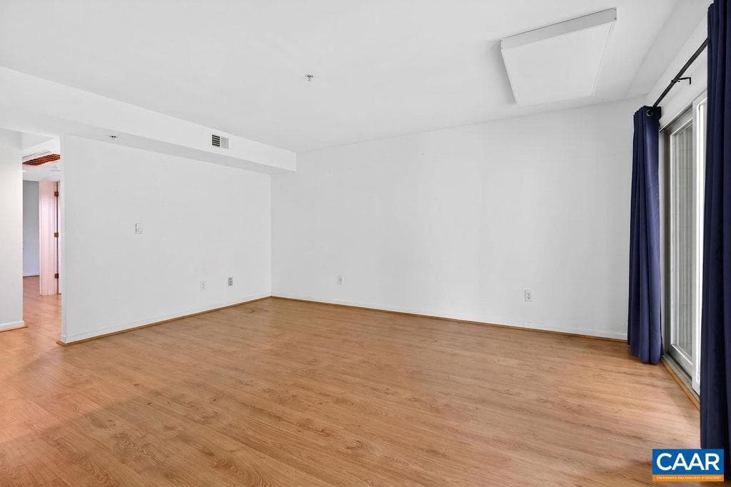 2074 Stone Ridge Condos photo 8