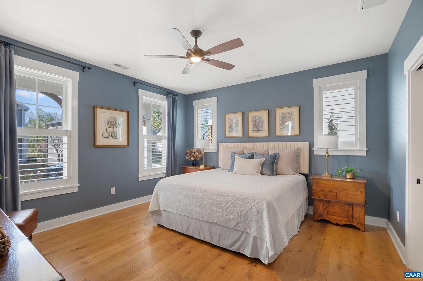 3286 Rowcross St photo 14