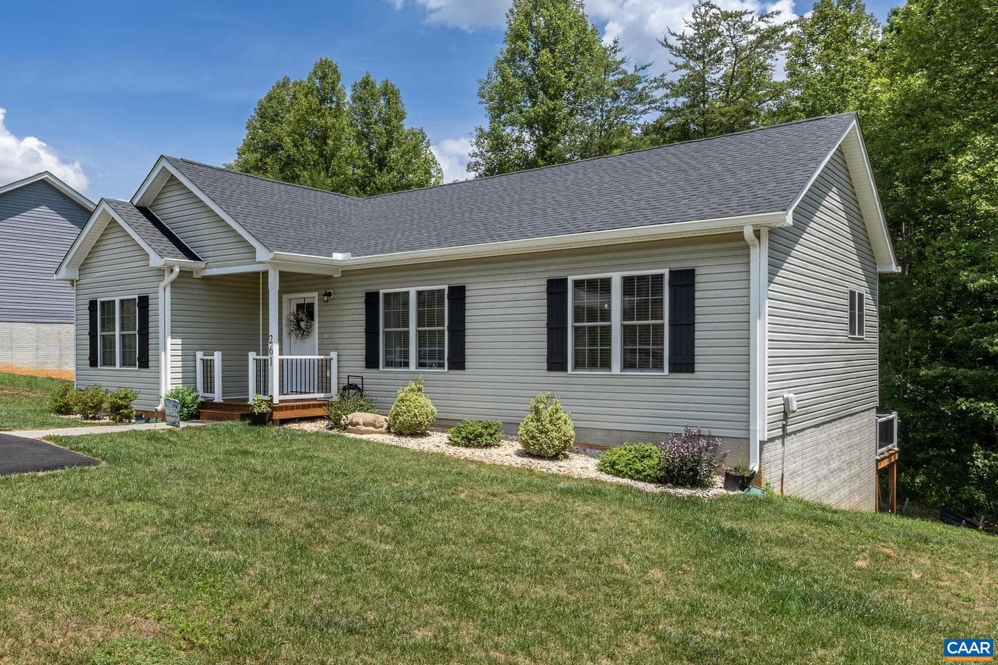 261 Barrington Dr, Stanardsville