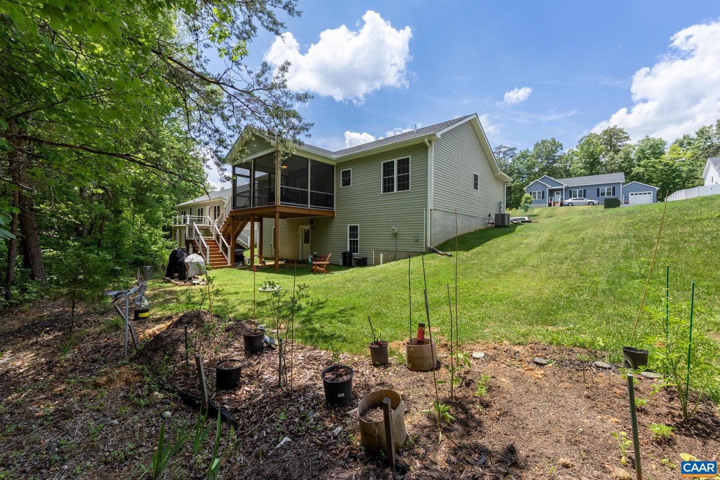 261 Barrington Dr photo 28