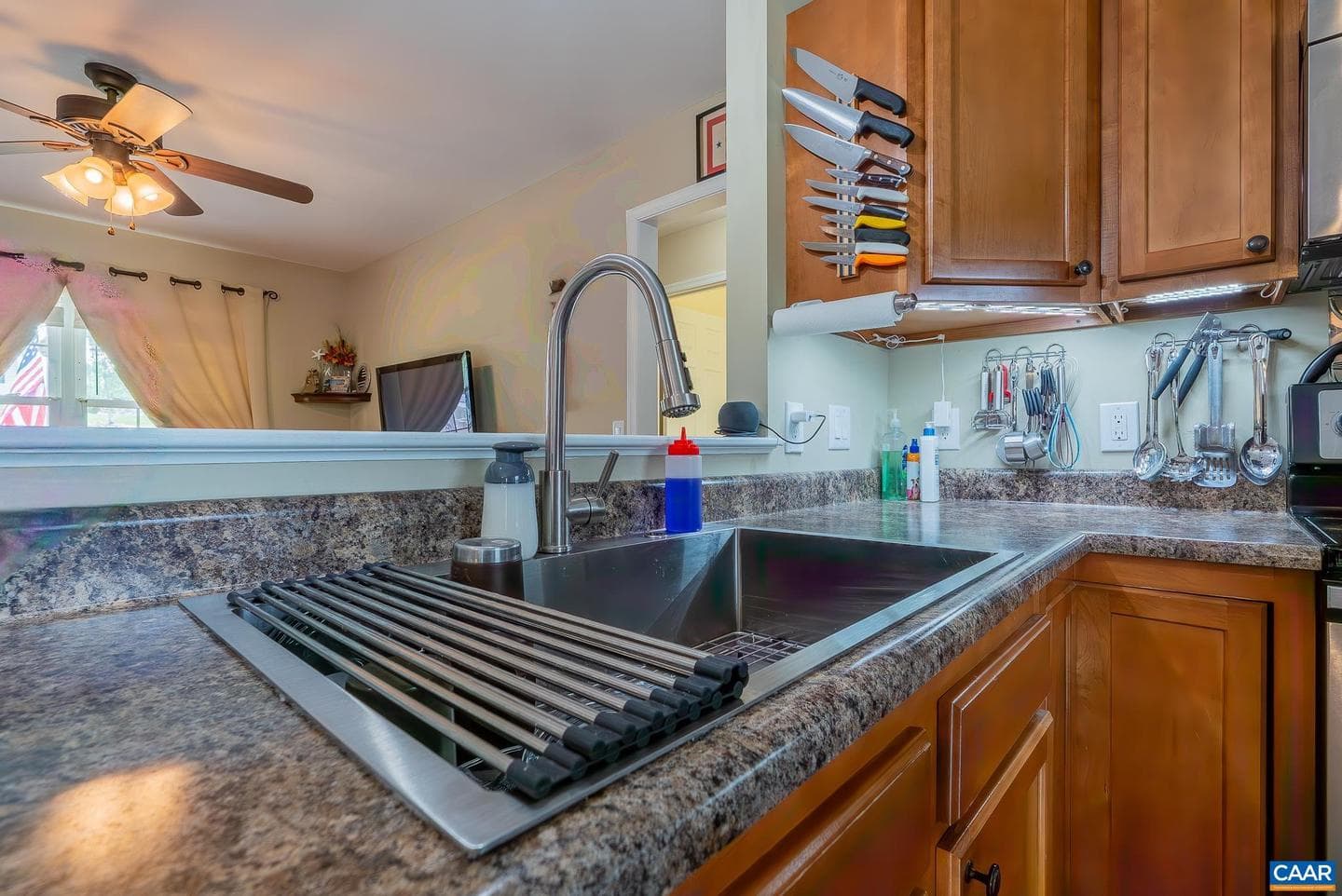 129 Thoroughbred Cir photo 12