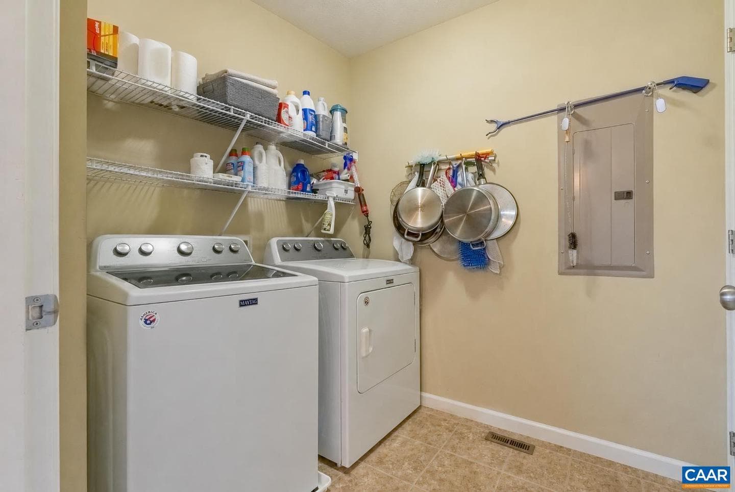 129 Thoroughbred Cir photo 17