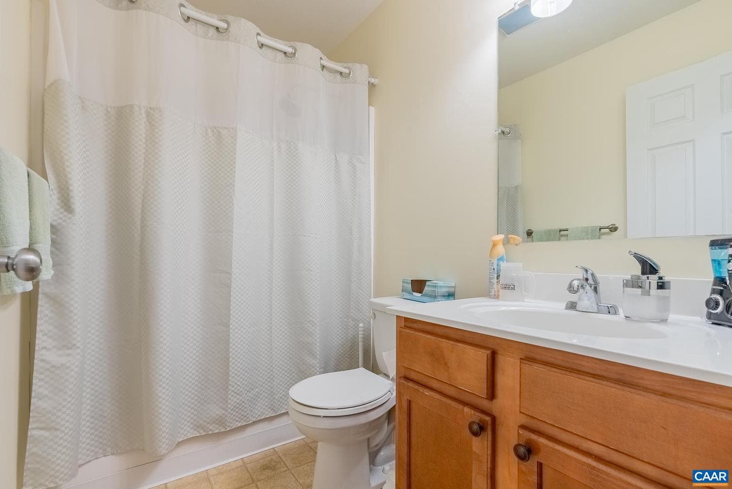 129 Thoroughbred Cir photo 31