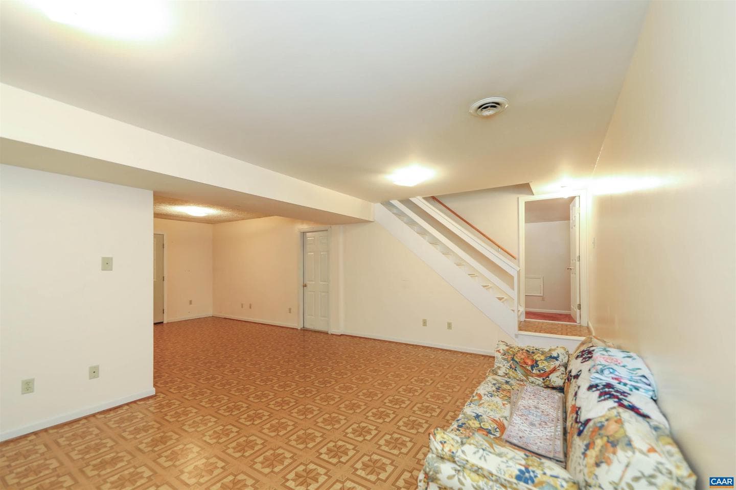 26 West Lake Forest Dr photo 12