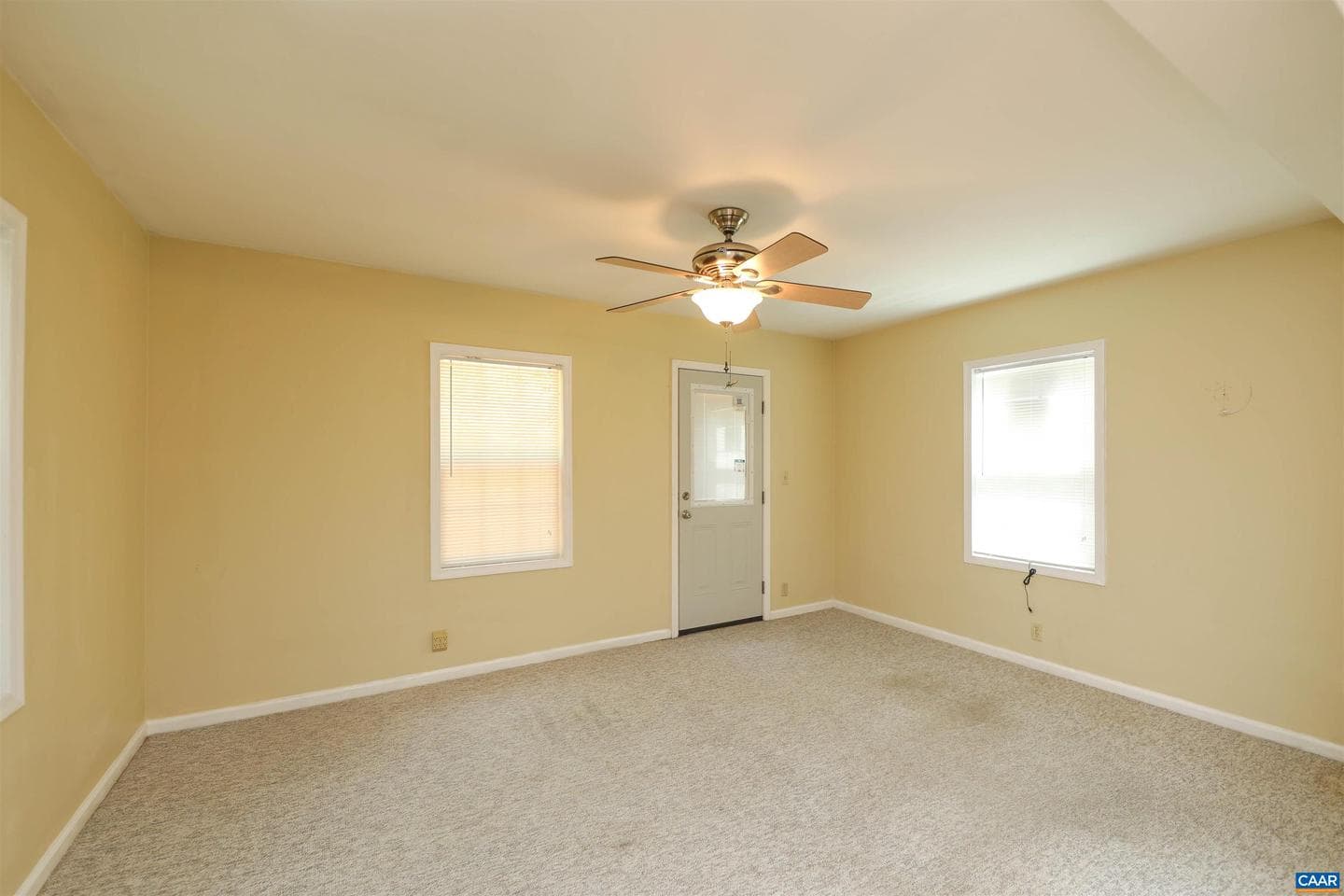 26 West Lake Forest Dr photo 16