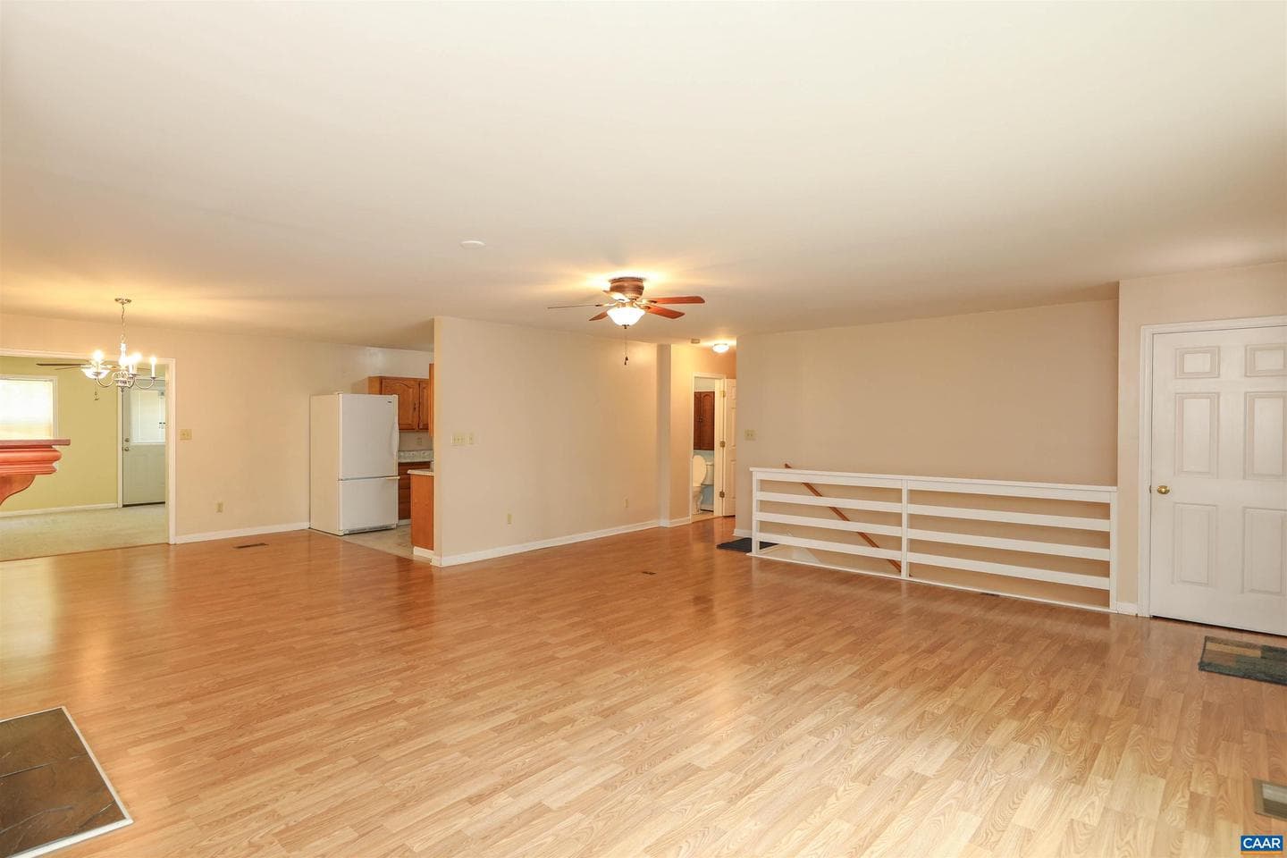 26 West Lake Forest Dr, Palmyra