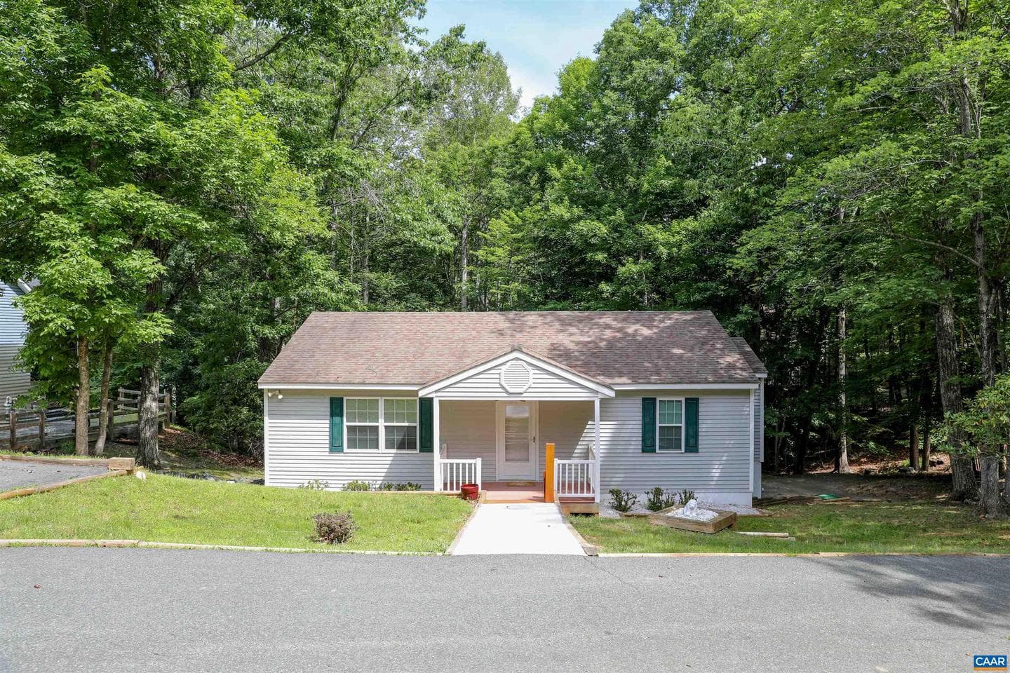 26 West Lake Forest Dr photo 25