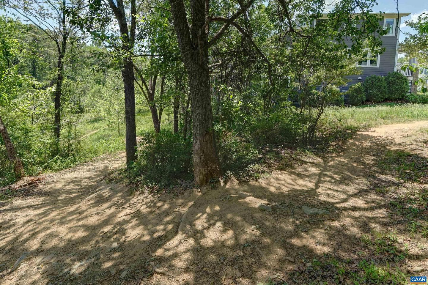 401 Lochlyn Hill Dr photo 64