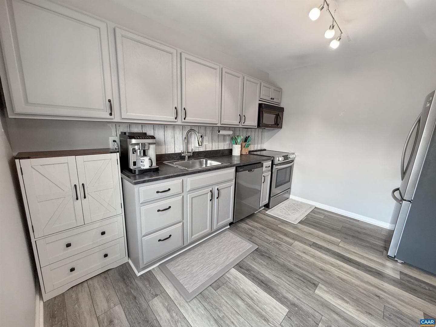 1354 Villa Way #d photo 6