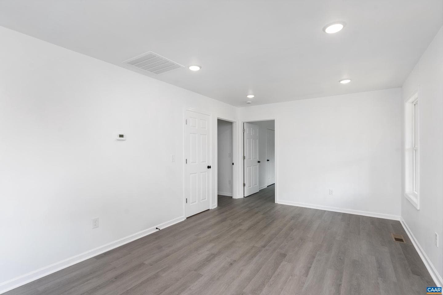 357 Montreal Ln photo 10