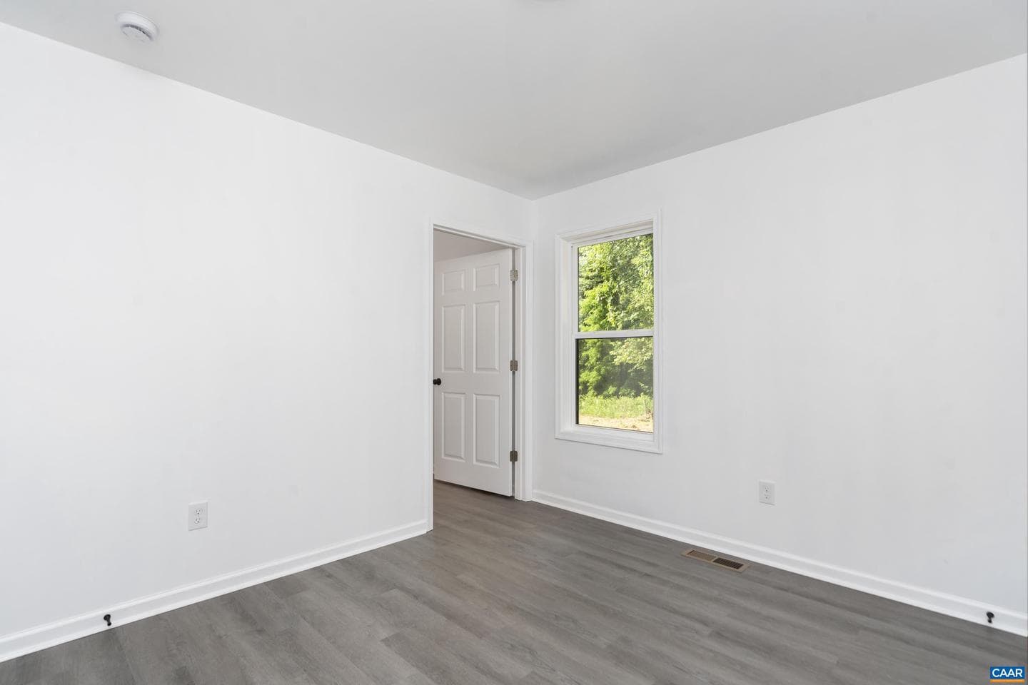 357 Montreal Ln photo 13