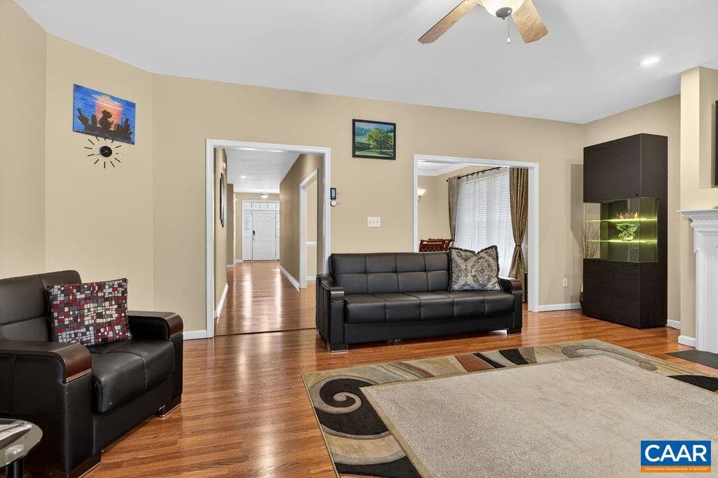 153 Deerwood Rd photo 22
