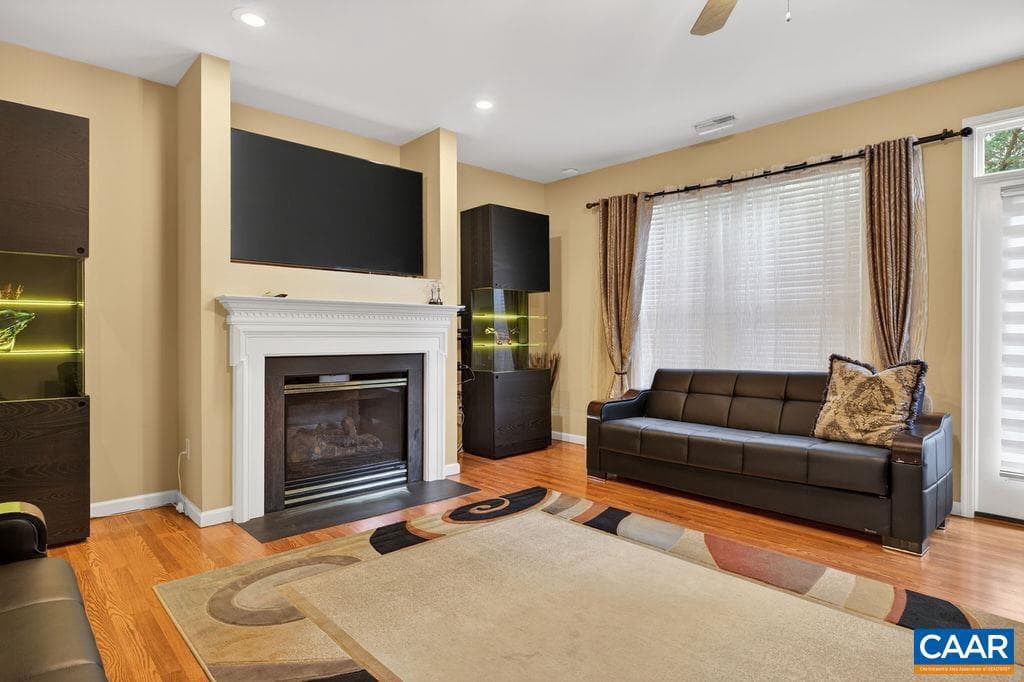 153 Deerwood Rd photo 24