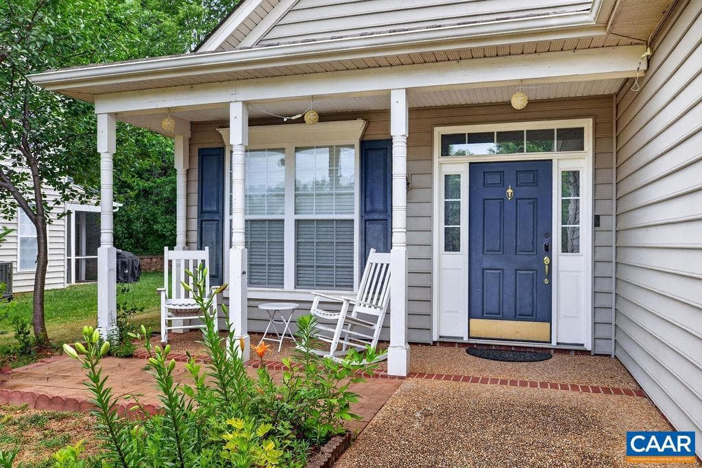 153 Deerwood Rd photo 8